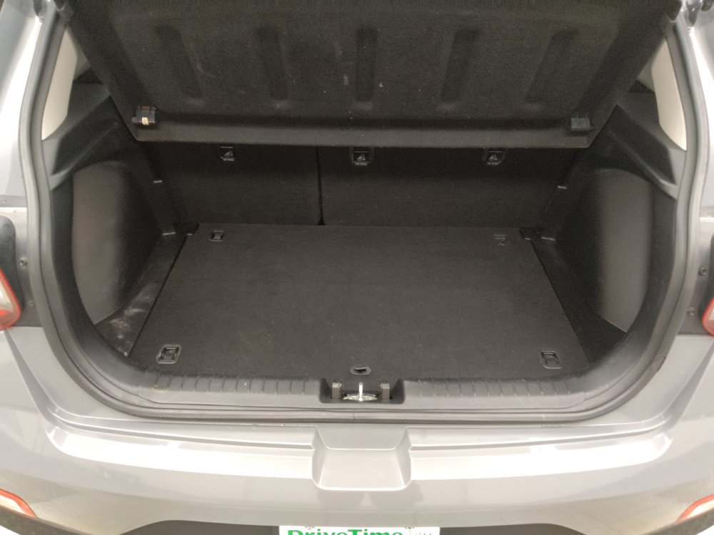 Used 2021 Hyundai Venue SEL FWD image 29