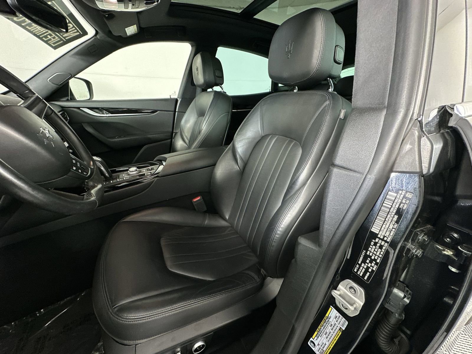 Used 2023 Maserati Levante Modena AWD/4WD image 11