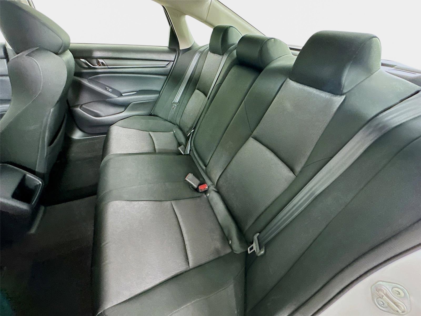 Used 2018 Honda Accord LX image 29