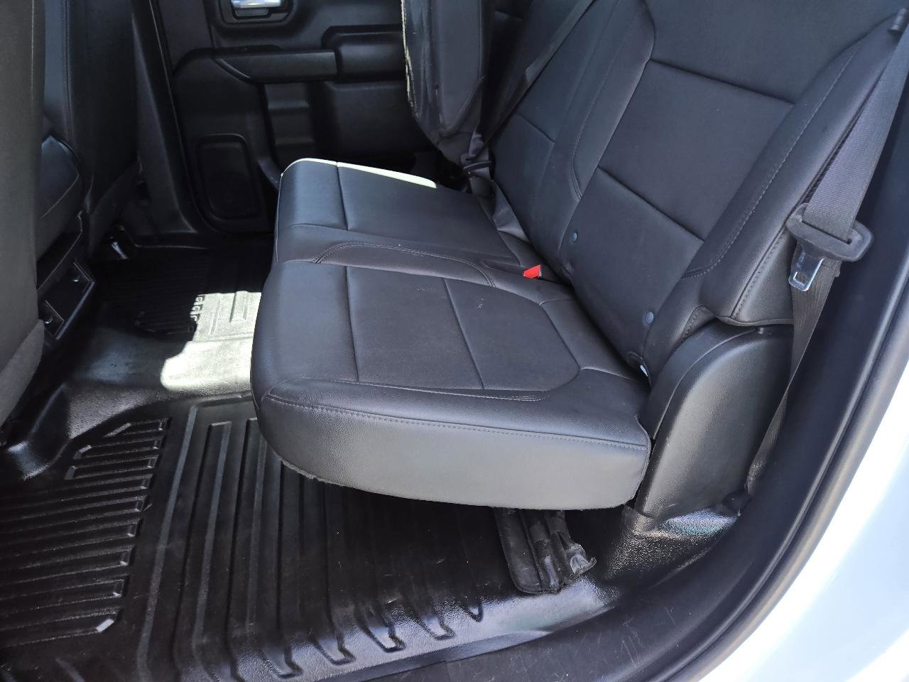 Used 2023 GMC Sierra 3500 Pro w/ Convenience Package image 12