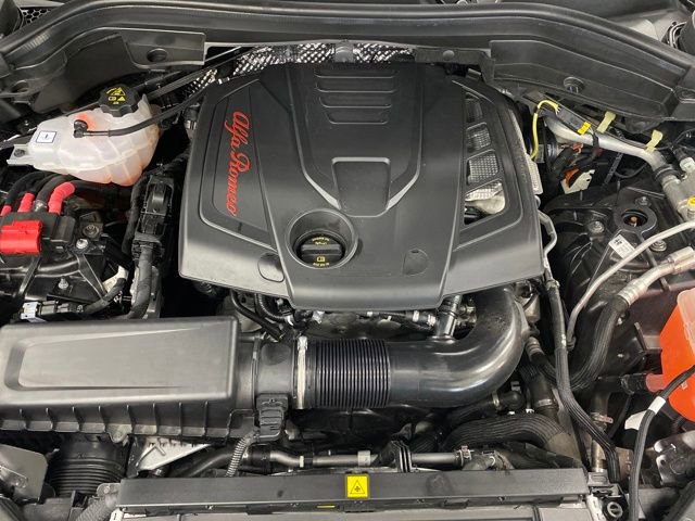 Used 2024 Alfa Romeo Stelvio Ti w/ Performance Driving Package image 24