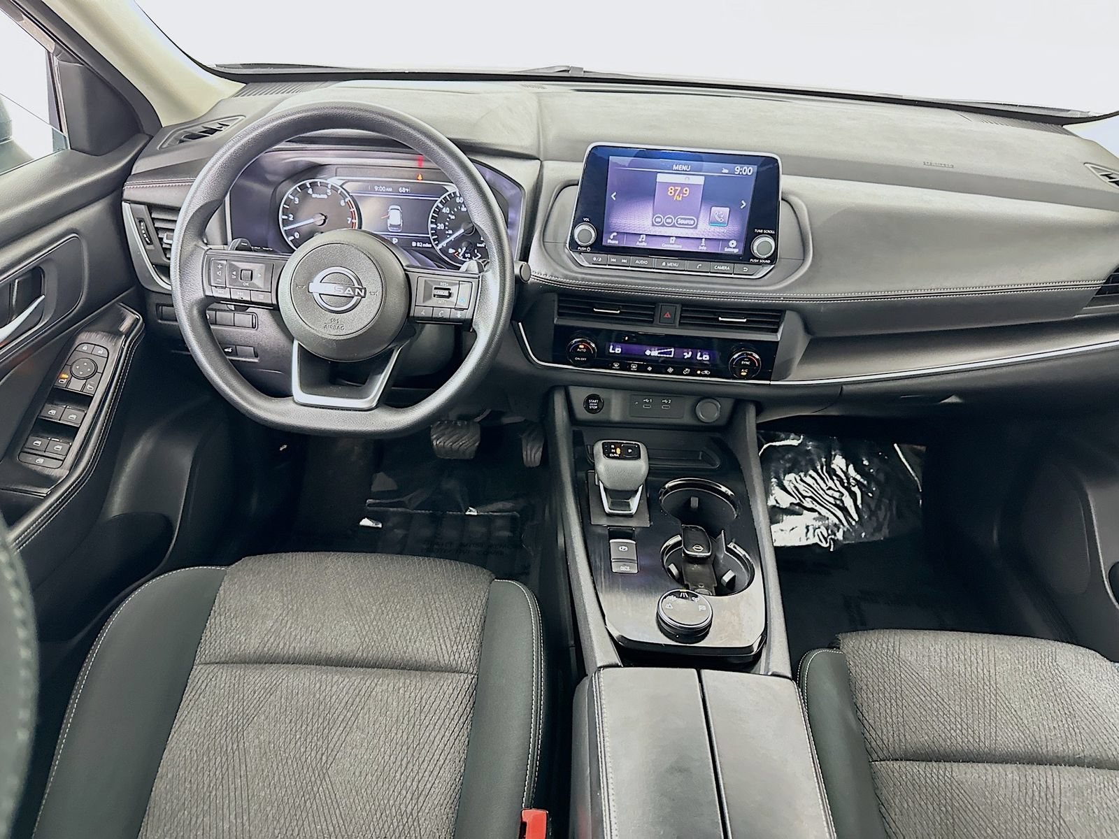 Used 2024 Nissan Rogue SV AWD/4WD image 21