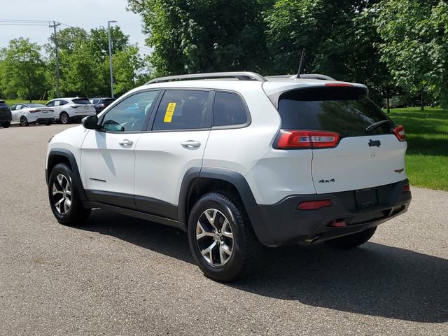 Used 2016 Jeep Cherokee Trailhawk AWD/4WD image 3
