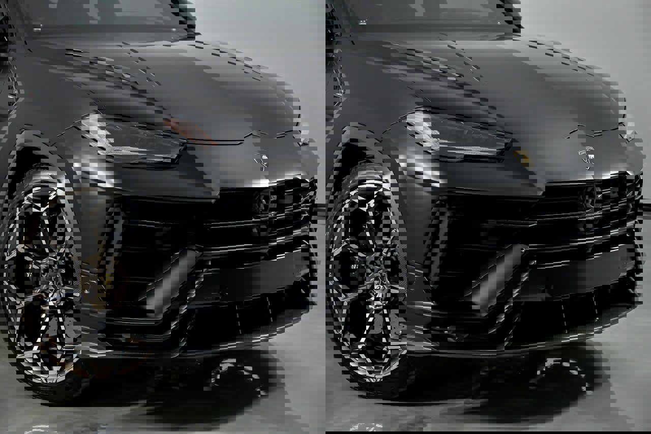 Used 2024 Lamborghini Urus Performante image 3
