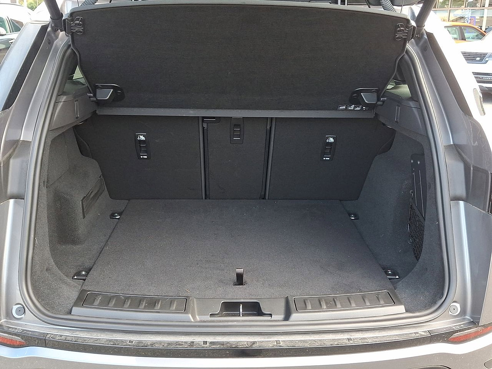 Certified 2025 Land Rover Range Rover Evoque S image 28