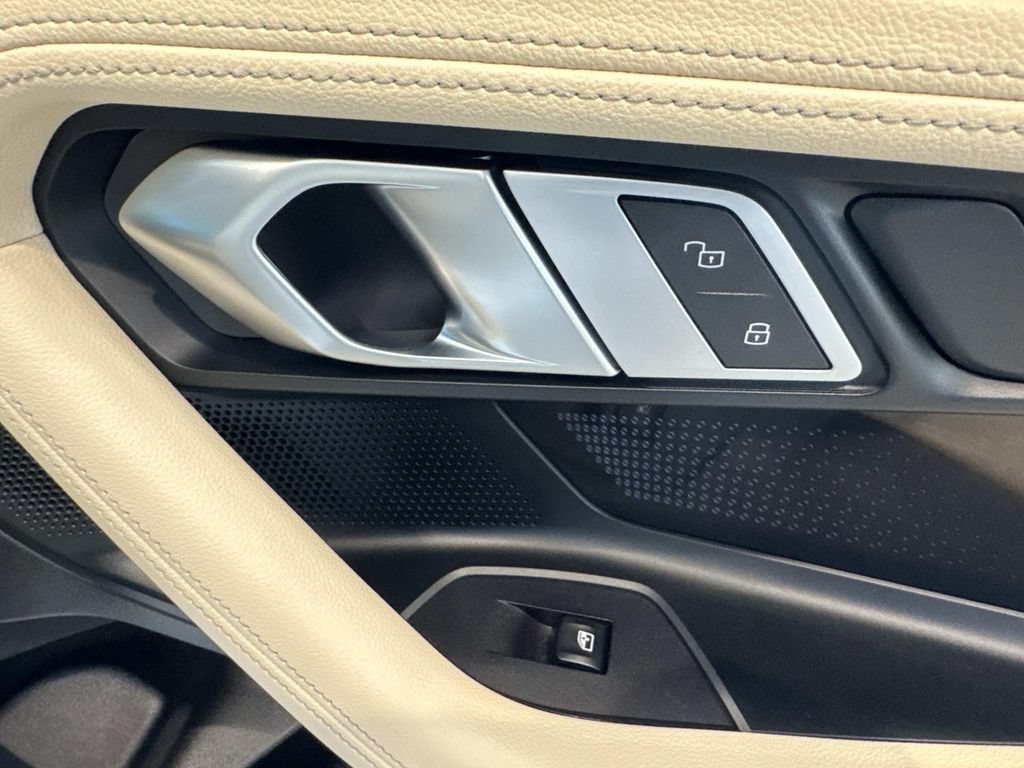 Used 2023 BMW 230i Coupe w/ Premium Package RWD image 19