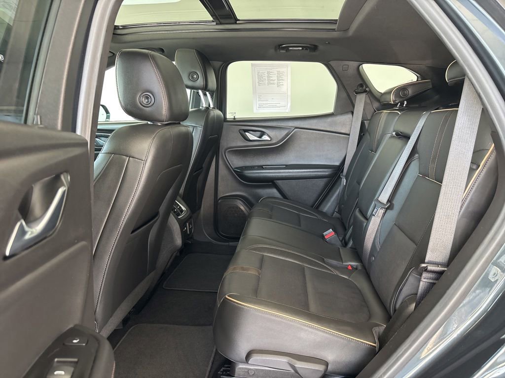 Used 2020 Chevrolet Blazer Premier w/ Driver Confidence II Package AWD/4WD image 17