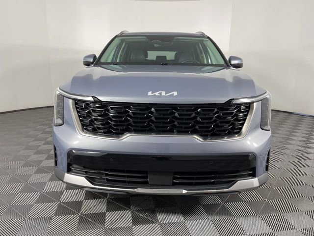 Used 2024 Kia Sorento S image 3