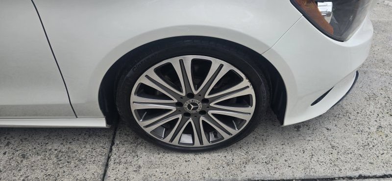 Used 2018 Mercedes-Benz CLA 250 4MATIC image 13