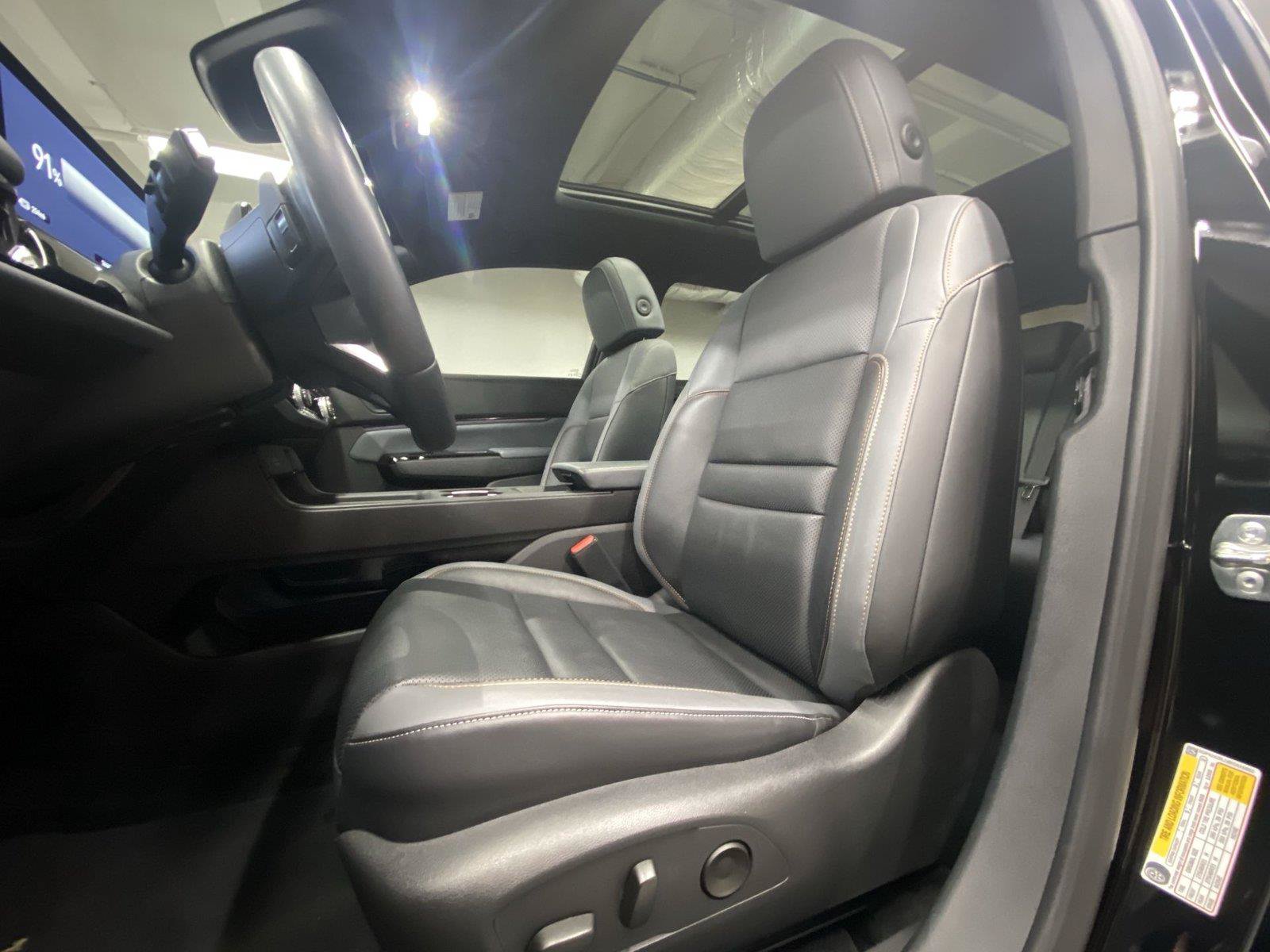 Used 2026 MINI Cooper 2-Door Hardtop FWD image 17
