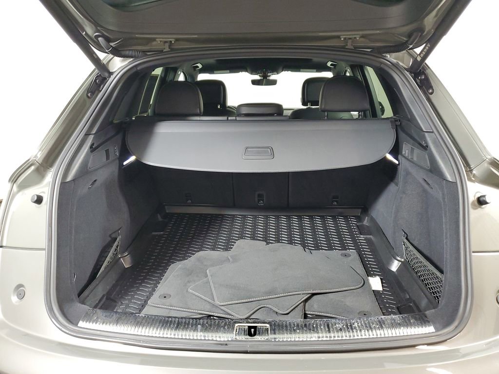 Certified 2023 Audi SQ5 Premium Plus w/ Premium Plus Package AWD/4WD image 8