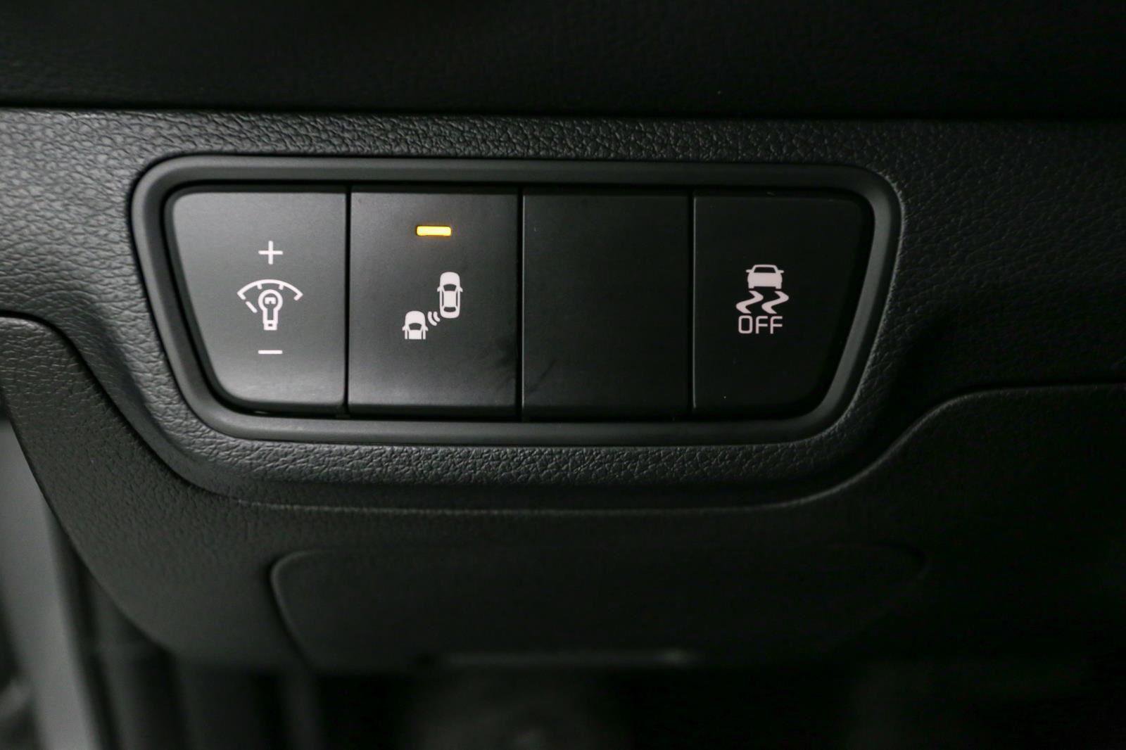 Used 2023 Kia Forte LXS w/ LXS Technology Package image 35