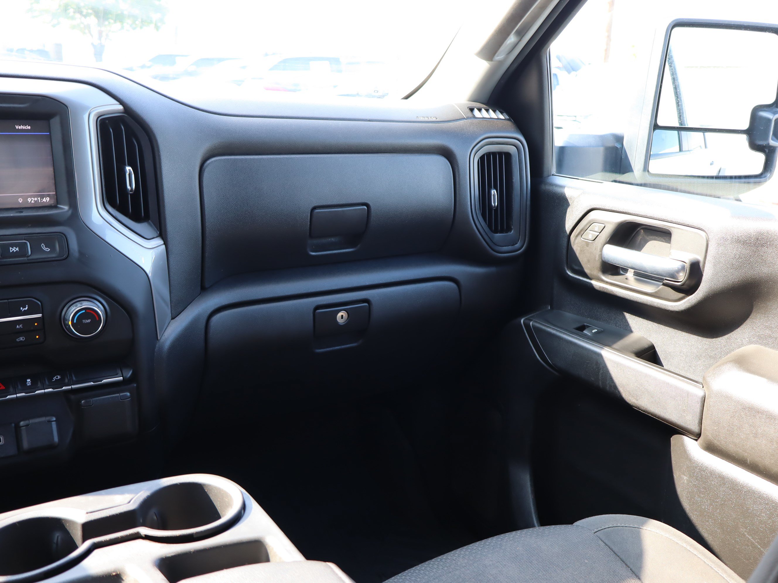 Used 2022 Chevrolet Silverado 2500 Custom w/ Custom Value Package AWD/4WD image 15