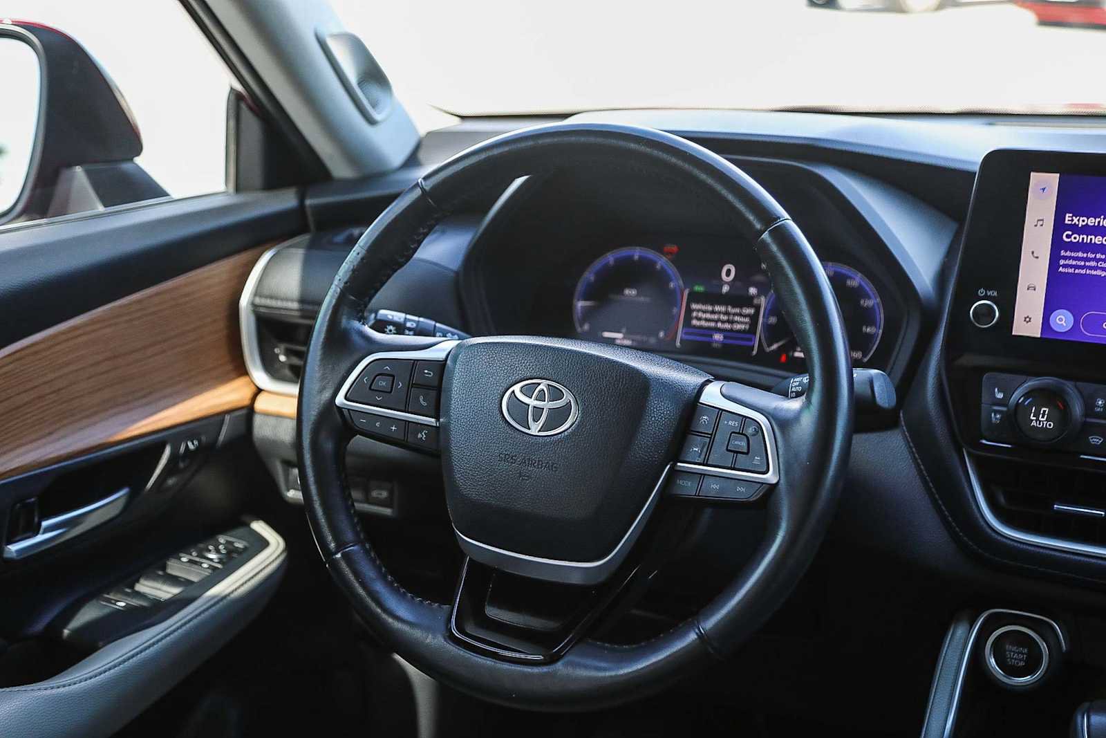 Used 2024 Toyota Grand Highlander Limited image 15