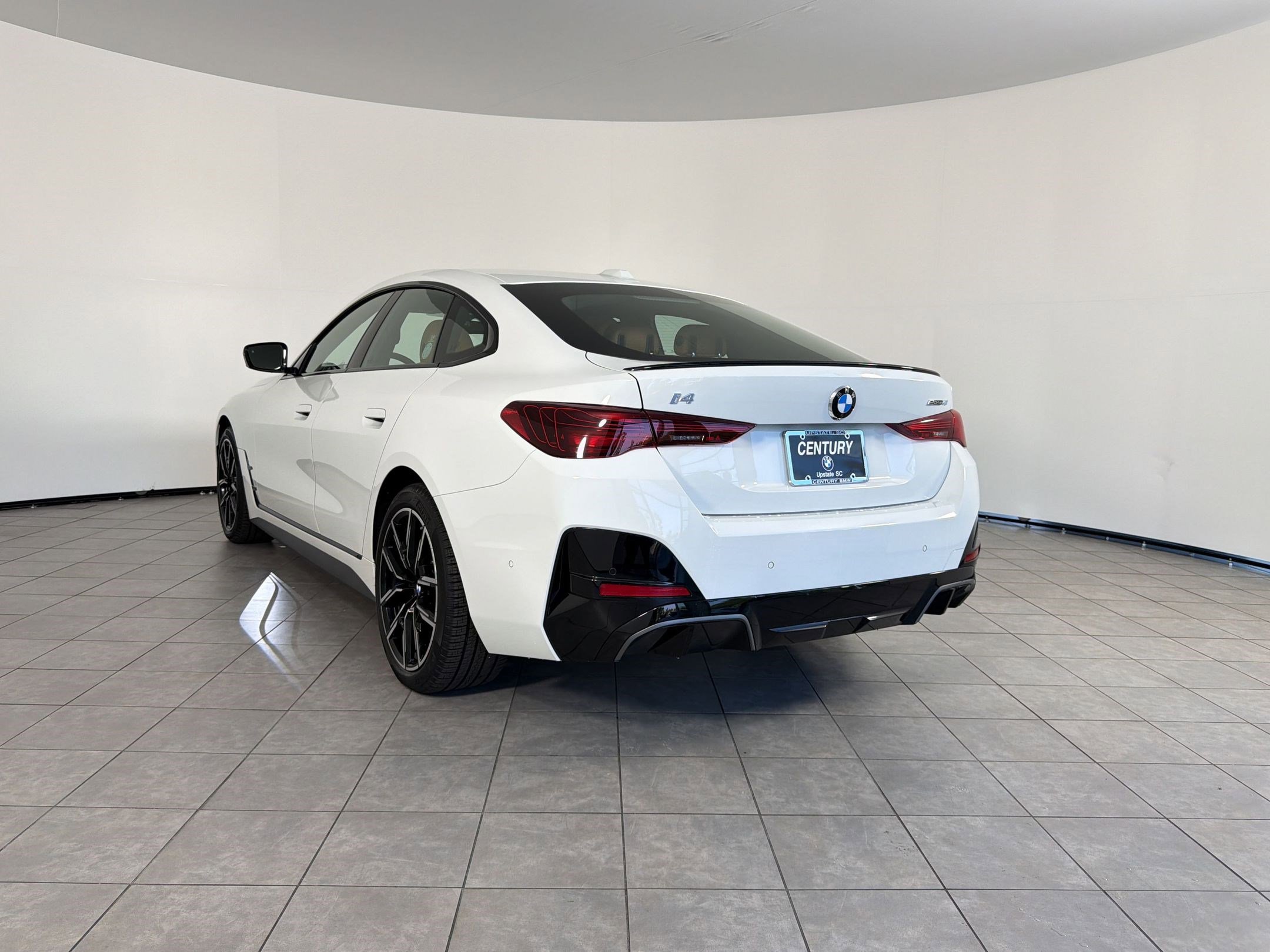 New 2026 BMW i4 eDrive40 RWD image 3