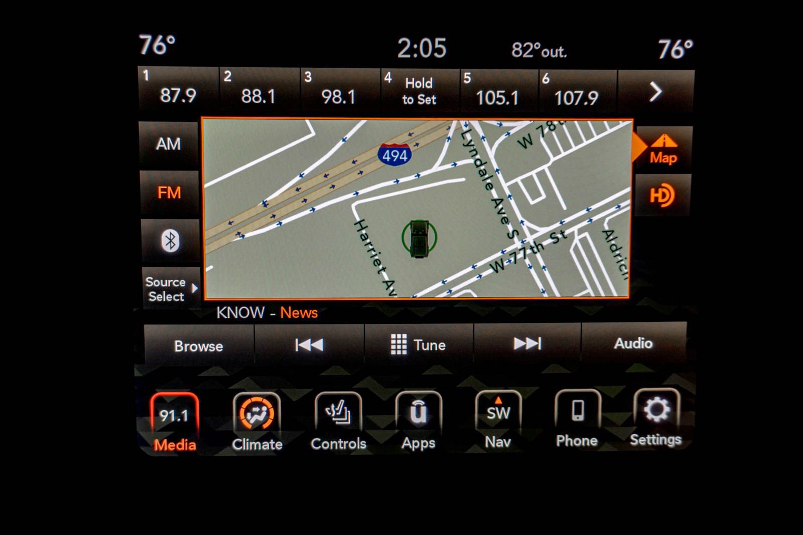 Used 2023 Jeep Wrangler Unlimited Sahara w/ Cold Weather Group AWD/4WD image 24