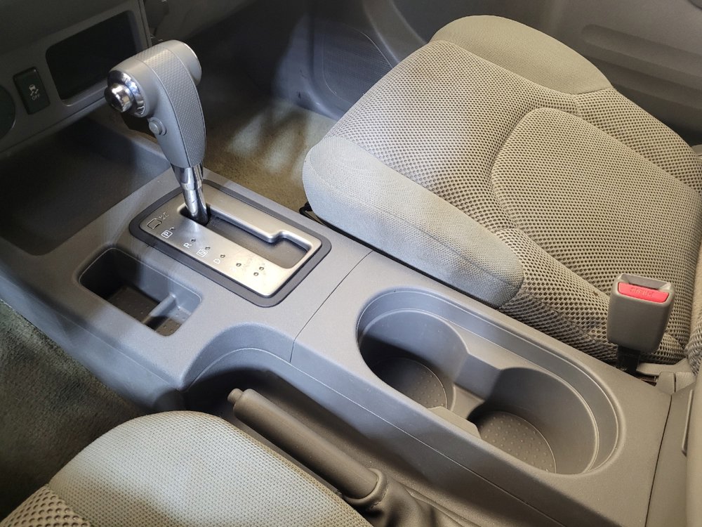 Used 2016 Nissan Frontier SV image 26