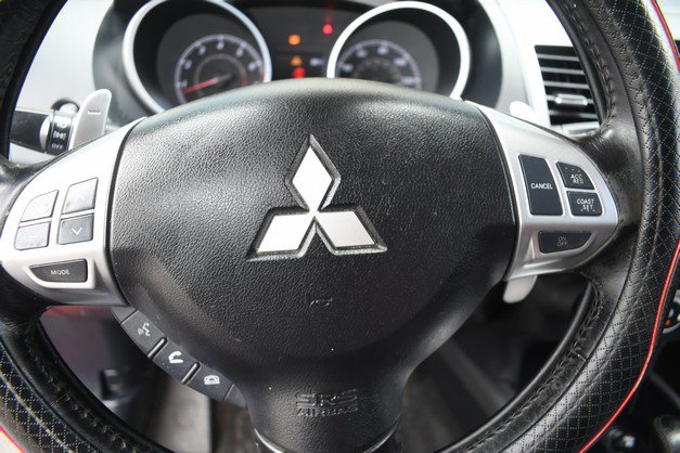 Used 2012 Mitsubishi Outlander SE AWD/4WD image 30