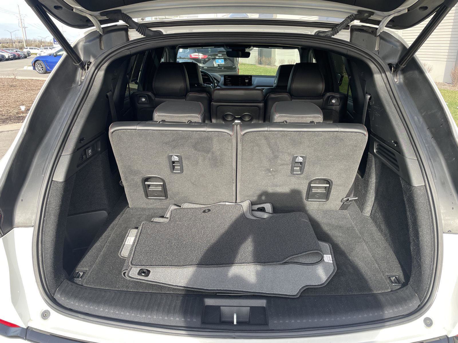 Used 2022 Acura MDX A-Spec image 15