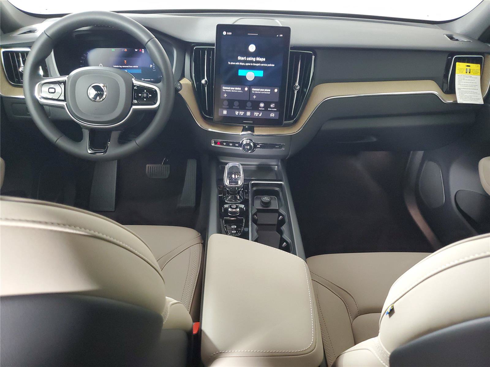 New 2026 Volvo XC60 B5 Plus w/ Protection Package Premier AWD/4WD image 15