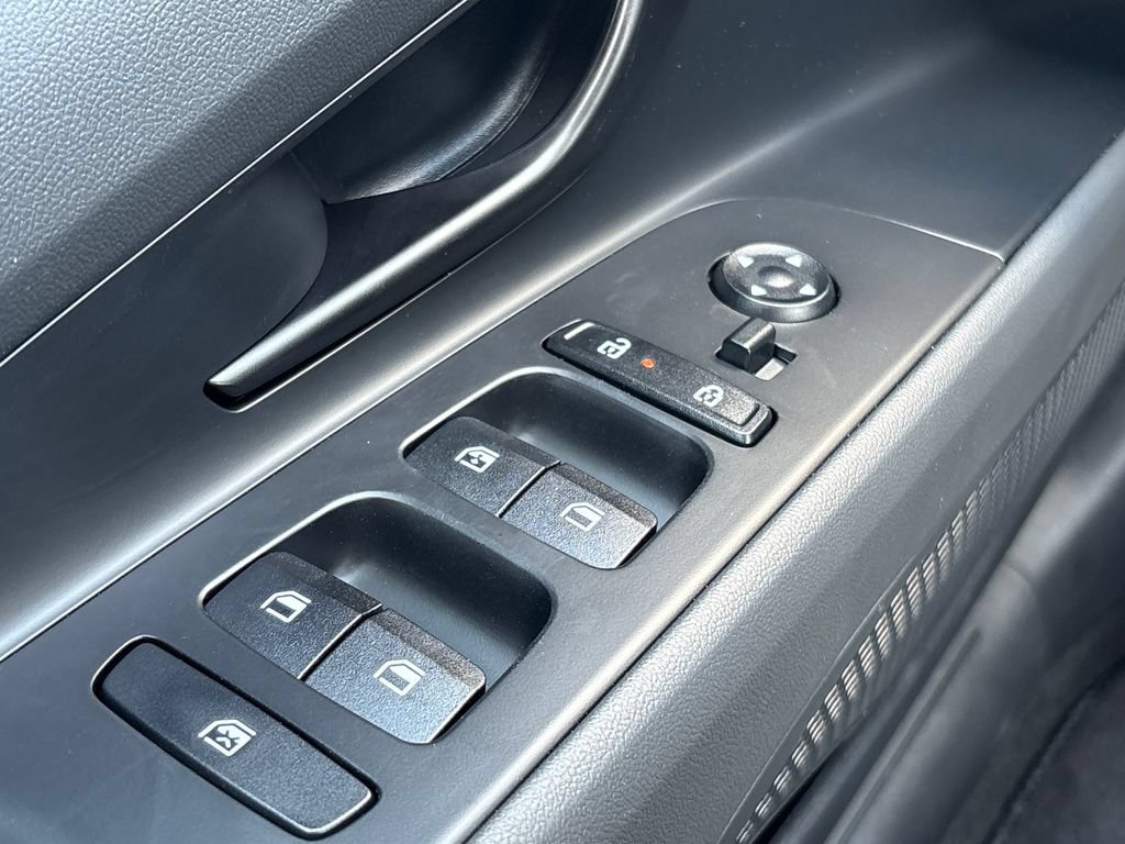 New 2026 Hyundai Elantra Sport FWD image 9