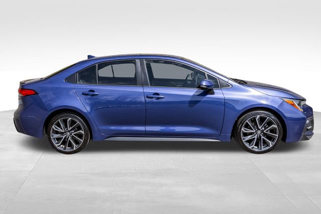Used 2020 Toyota Corolla XSE FWD image 4