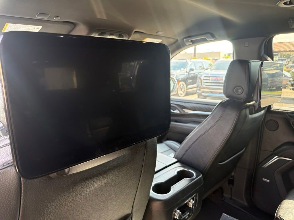 Certified 2023 GMC Yukon Denali w/ Advanced Technology Package AWD/4WD image 5
