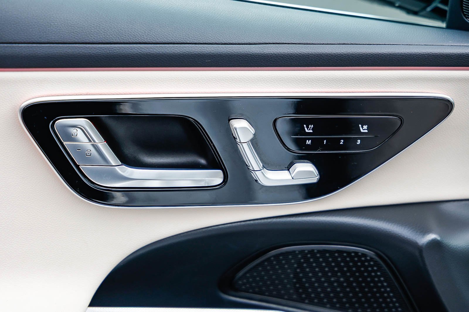 Certified 2025 Mercedes-Benz E 350 4MATIC Sedan image 22