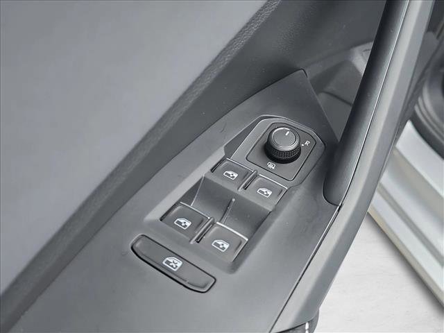 New 2026 Volkswagen Jetta SE FWD image 10