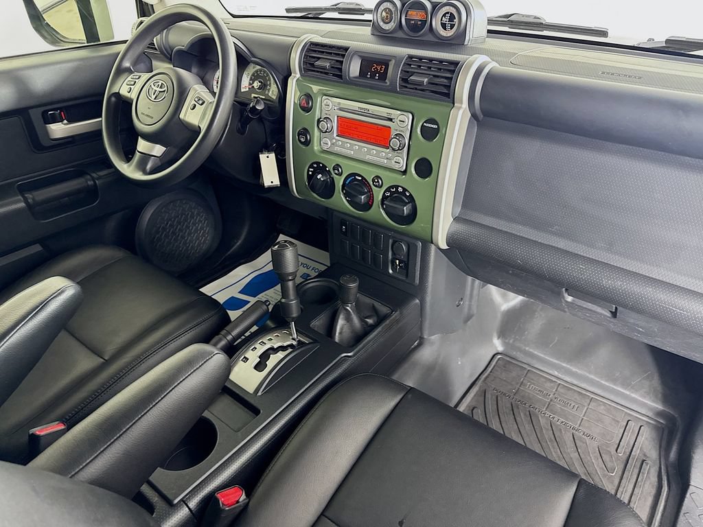 Used 2014 Toyota FJ Cruiser 4WD w/ Convenience Package image 34