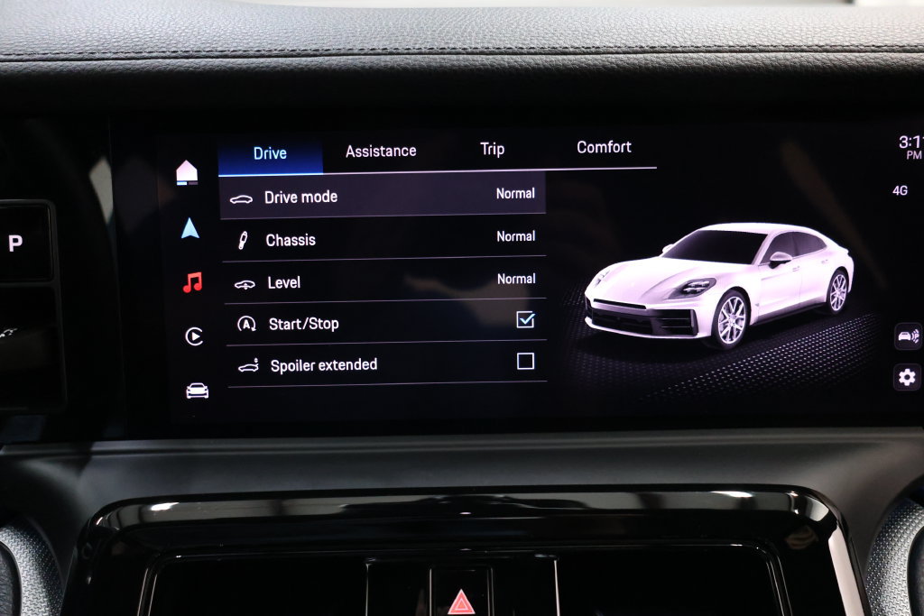 Used 2025 Porsche Panamera image 88