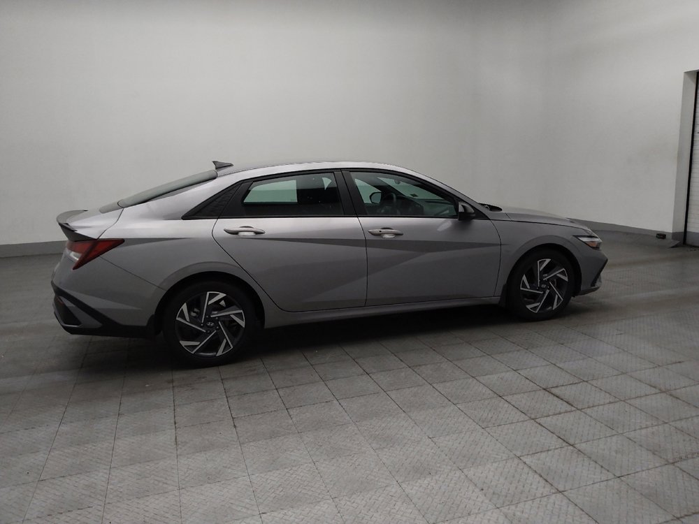 Used 2025 Hyundai Elantra Sport FWD image 10
