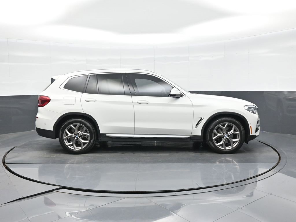 Used 2021 BMW X3 sDrive30i w/ Premium Package image 9