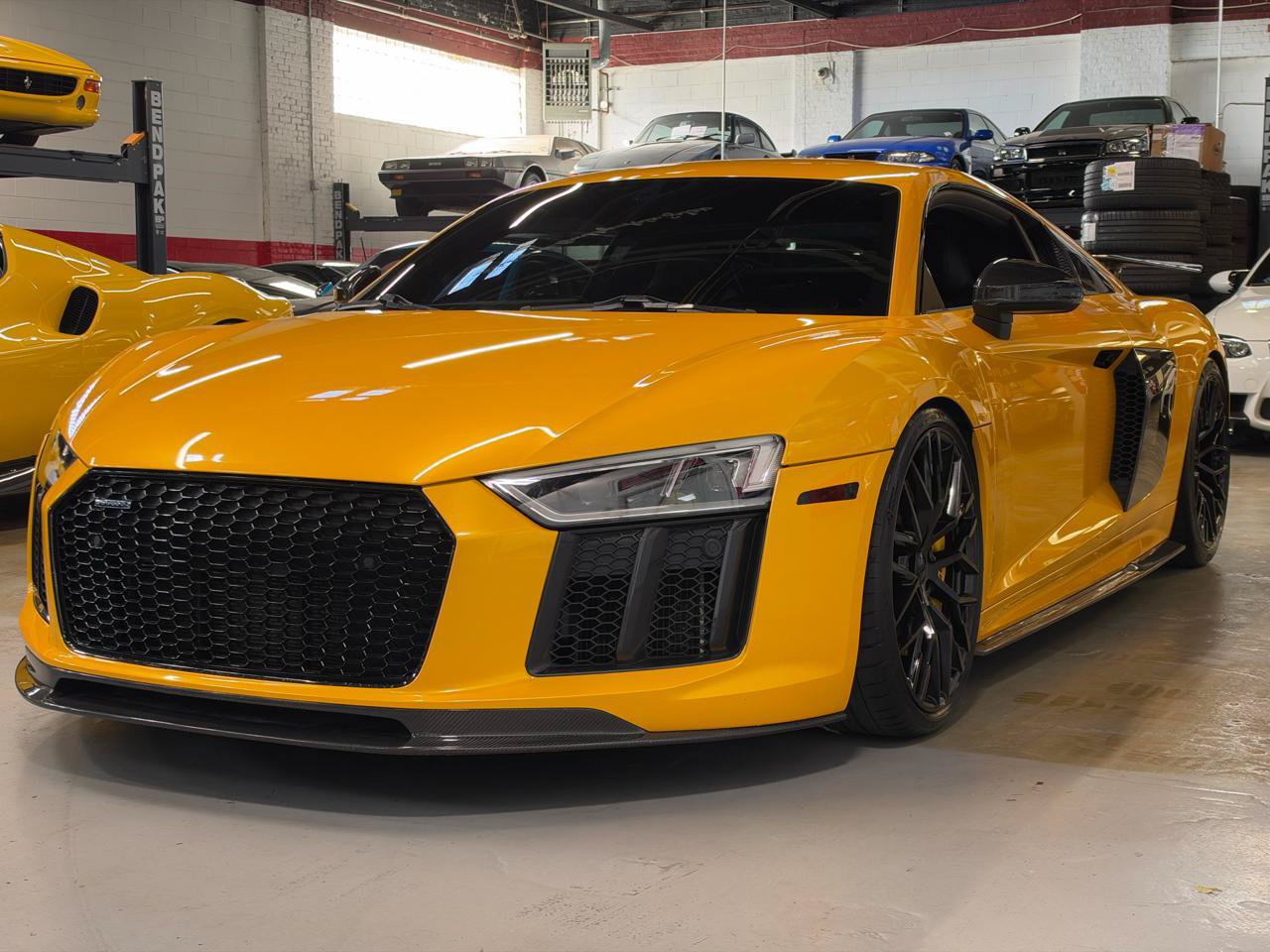 Used 2017 Audi R8 V10 plus AWD/4WD image 11
