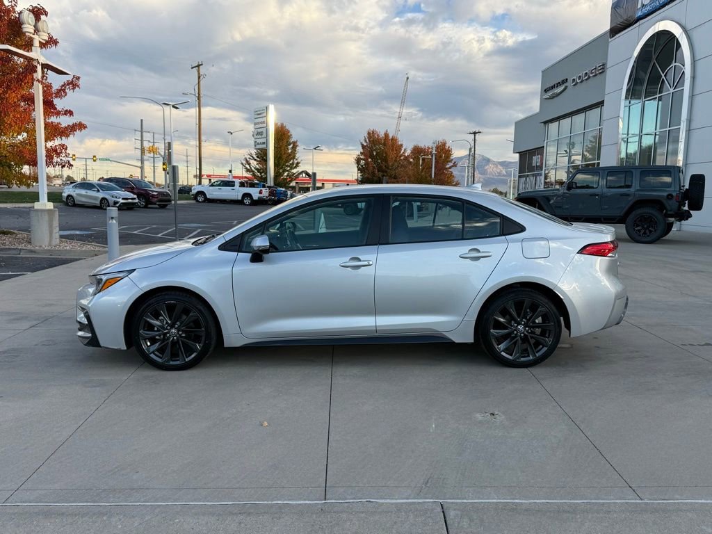 Used 2024 Toyota Corolla SE image 11