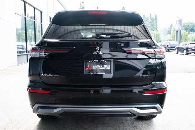 New 2025 Mitsubishi Outlander AWD image 5