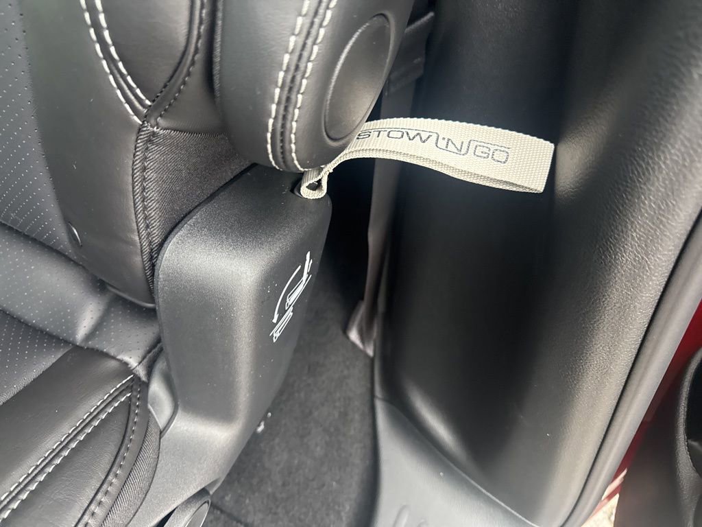 New 2026 Chrysler Pacifica Select FWD image 37