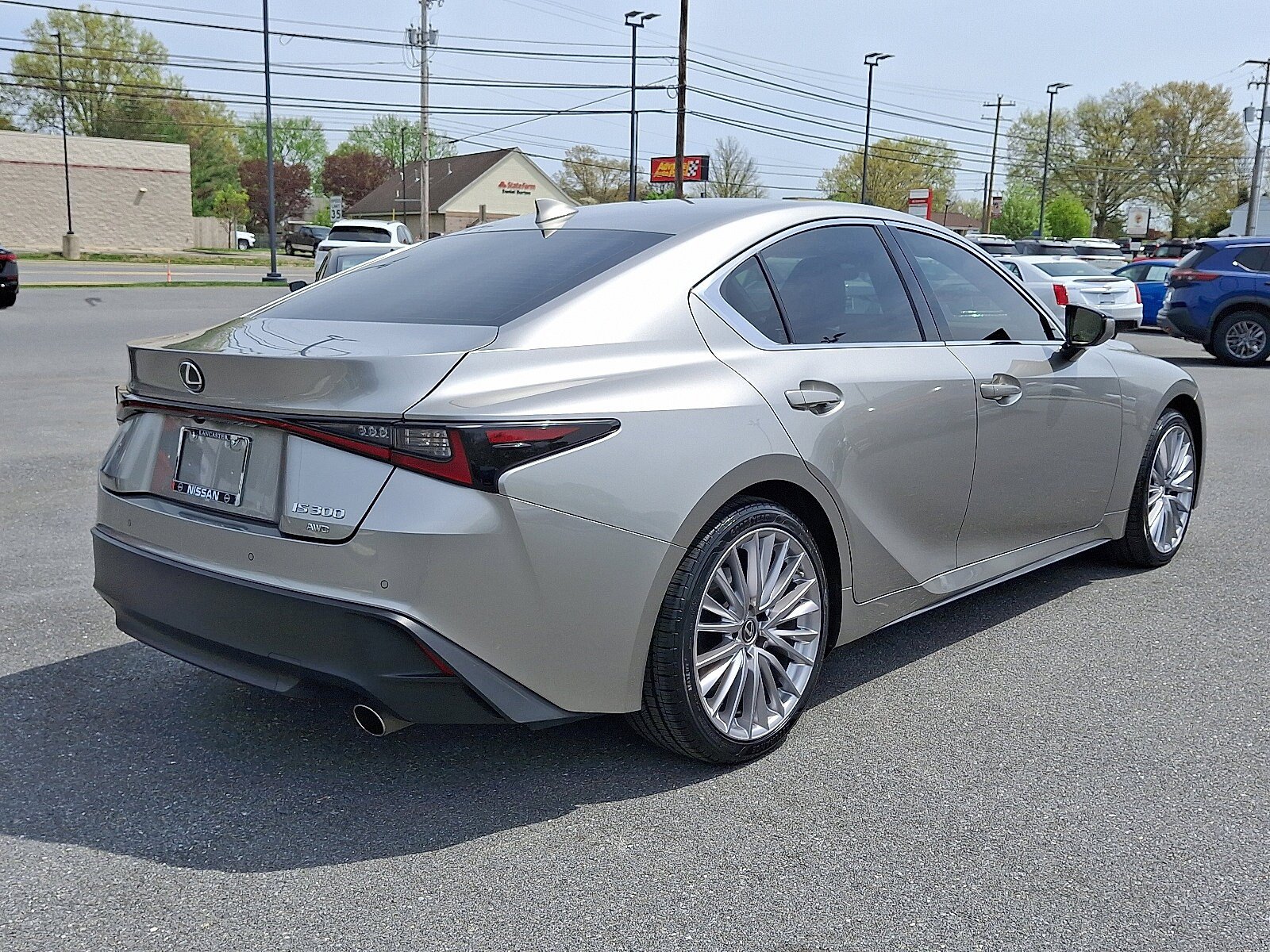 Used 2022 Lexus IS 300 AWD w/ Premium Package image 7
