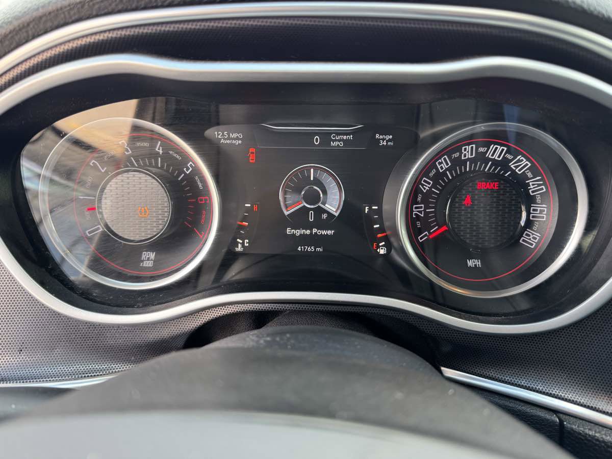 Used 2016 Dodge Challenger R/T Scat Pack w/ Leather Interior Group image 15