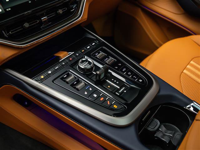 New 2026 Aston Martin DBX 707 image 9