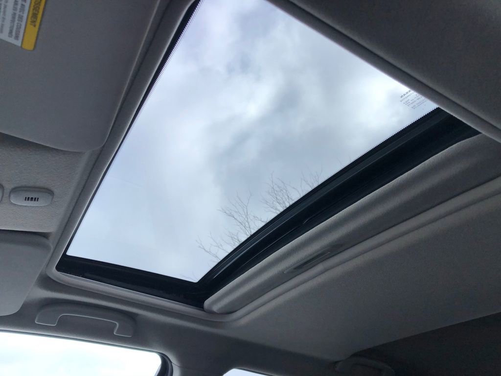 Used 2012 Nissan Juke SL image 31