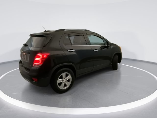 Used 2019 Chevrolet Trax LT w/ LT Convenience Package FWD image 6