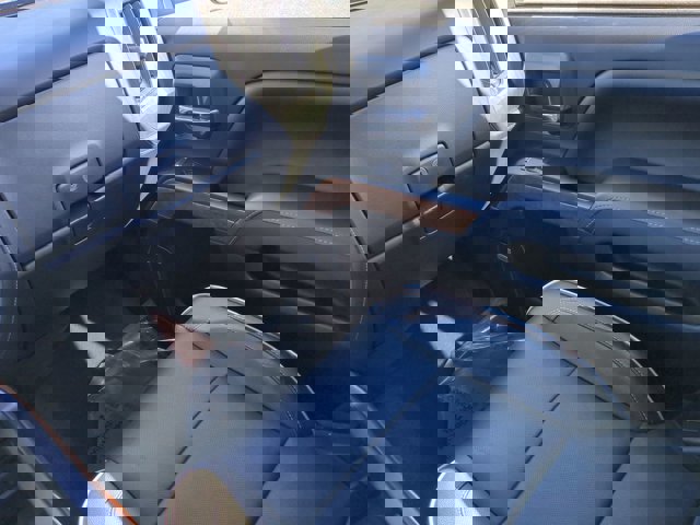 Used 2019 Chevrolet Silverado 2500 High Country w/ Duramax Plus Package image 17