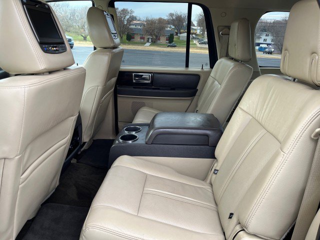 Used 2015 Lincoln Navigator L 4WD w/ Equipment Group 101A Reserve image 22