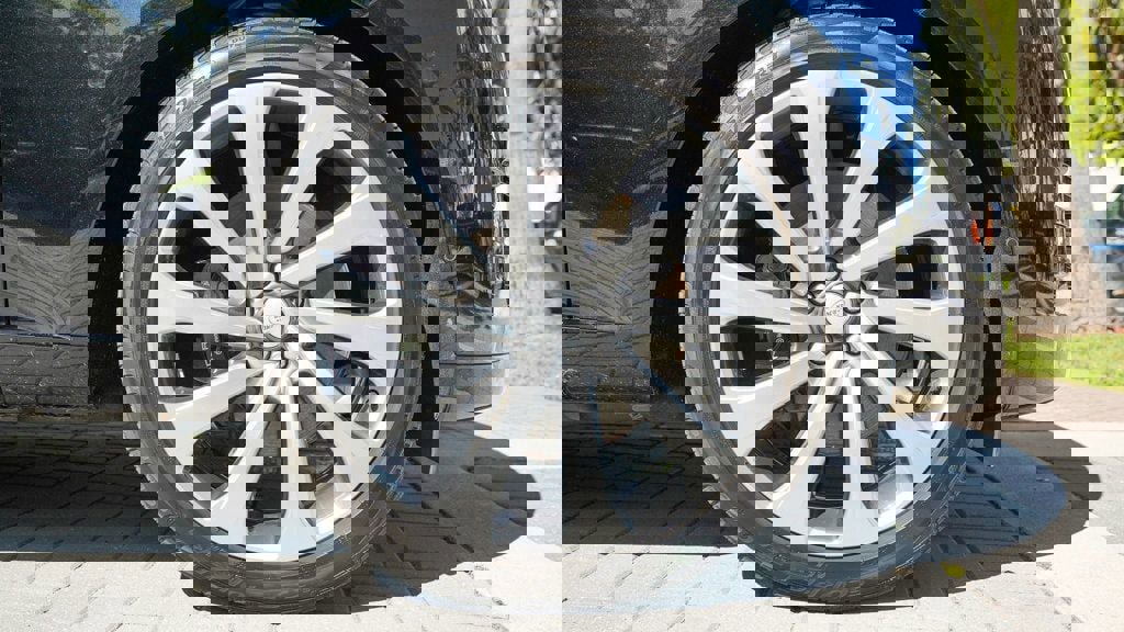 Used 2023 Land Rover Range Rover Long Wheelbase Autobiography image 30