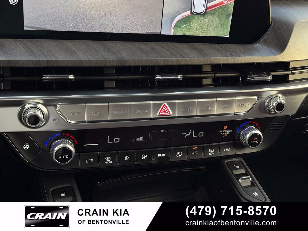Certified 2025 Kia Telluride SX w/ SX Captain's Chair Package AWD/4WD image 17