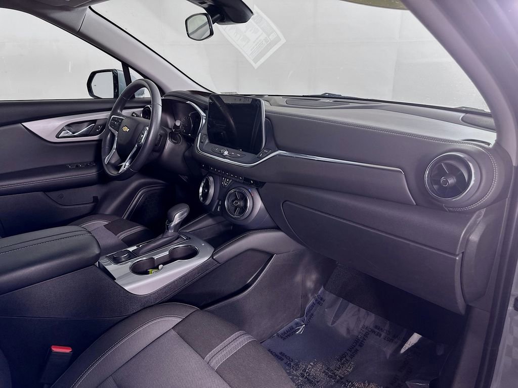 Used 2024 Chevrolet Blazer LT w/ Driver Confidence Package image 36