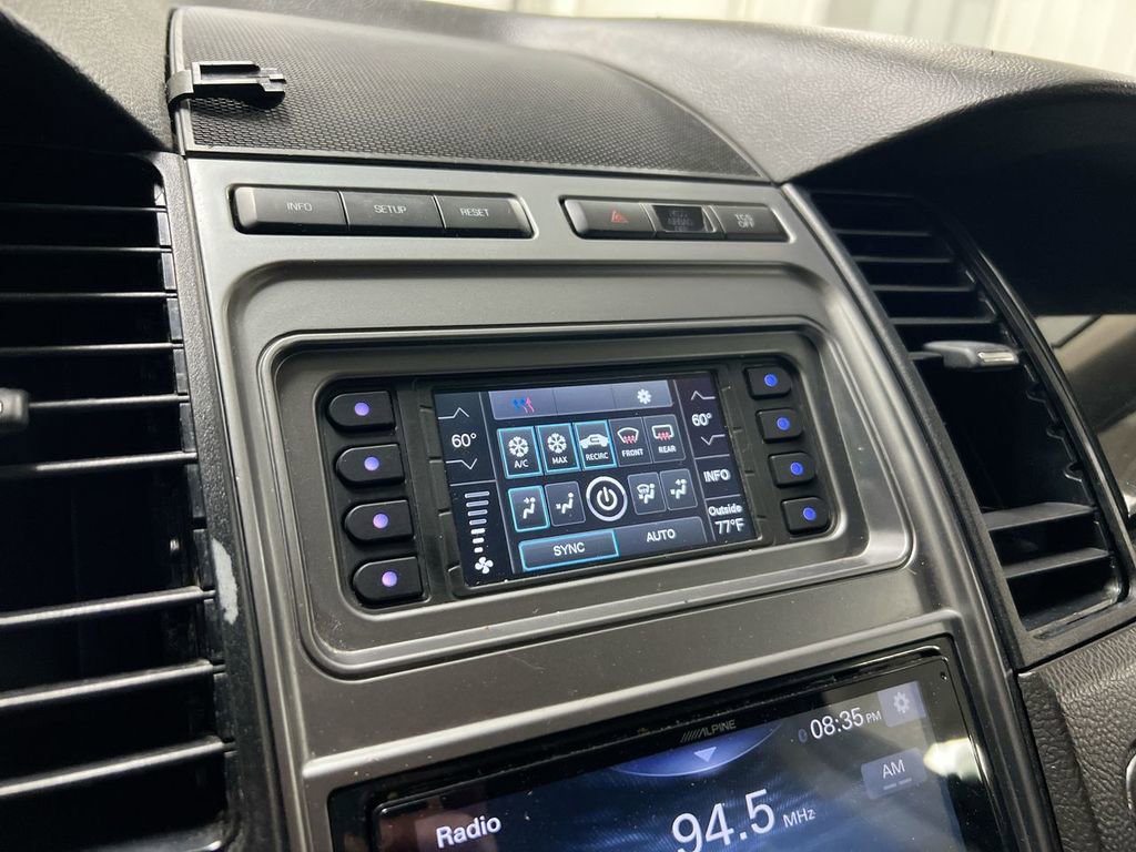 Used 2011 Ford Taurus Limited image 10