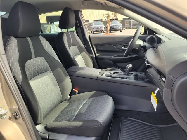 New 2026 Nissan Sentra SV w/ SV Convenience Package FWD image 6