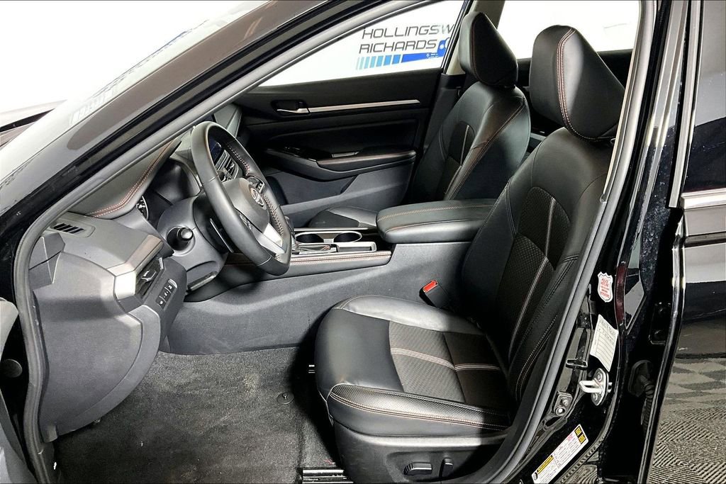 Used 2025 Nissan Altima 2.5 SR image 20